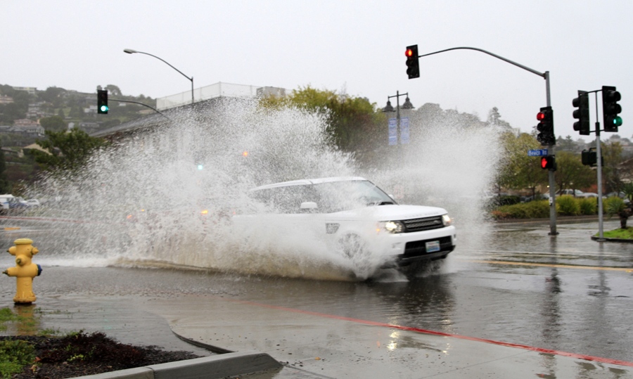 El Niño arrives later and weaker than expected