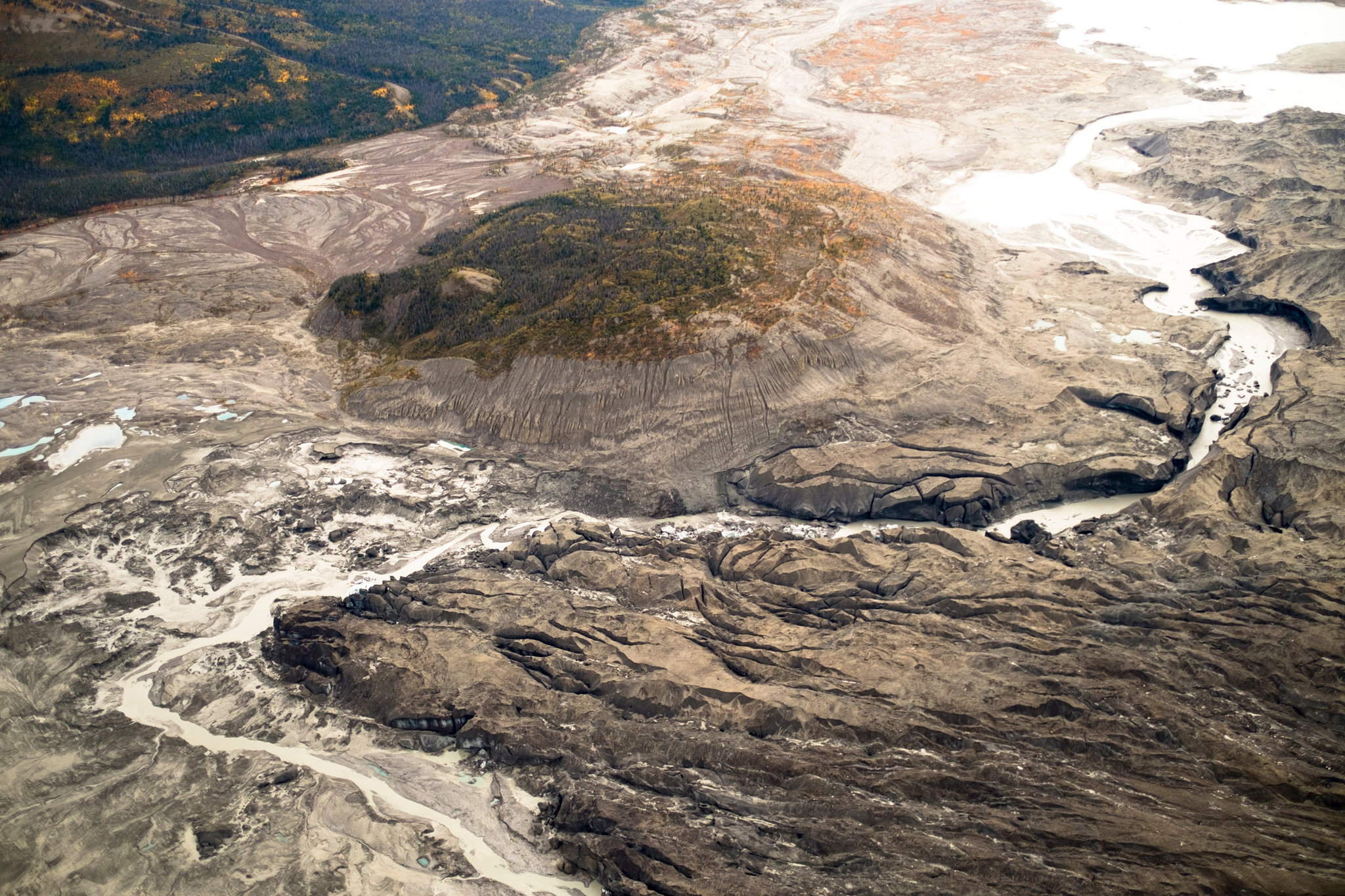 [:eu]Climate Change Reroutes a Yukon River in a Geological Instant[:]