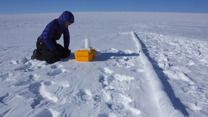 [:eu]Unique Canadian ice core collection suffers catastrophic meltdown[:]