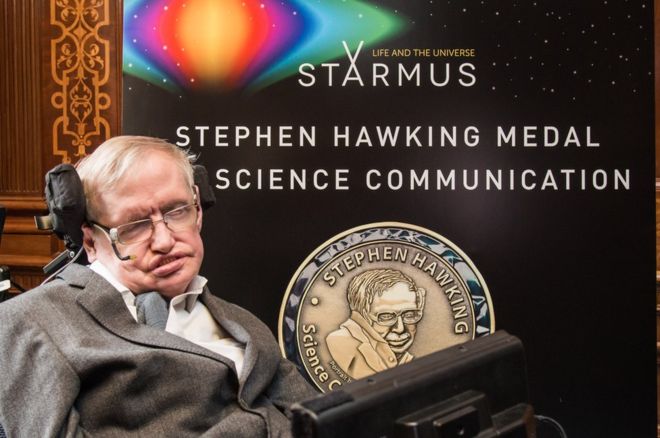 [:eu]”Por el bien de la humanidad”: Stephen Hawking pirde enviar astronautas a la Luna en esta década[:]