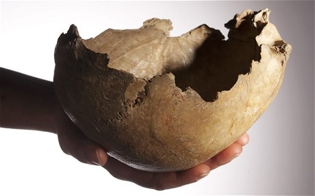 [:eu]Culto al cráneo en el templo más antiguo del mundo[:]