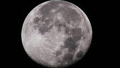 [:eu]Moon wetter than previously thought, raising new manned mission possibilities[:]
