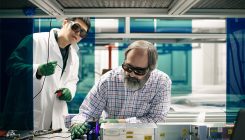 [:es]Step aside CERN: There’s a cheaper way to break open physics[:]
