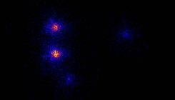 [:es]Un español anuncia el descubrimiento de los primeros planetas fuera de nuestra galaxia[:]