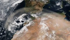 [:es]Millones de virus y bacterias caen del cielo cada día[:]
