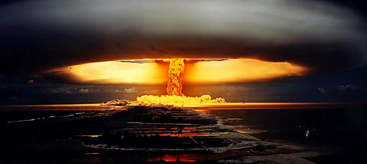 [:es]5 Things That Sound, Move, or Smell Like a Nuclear Explosion[:]