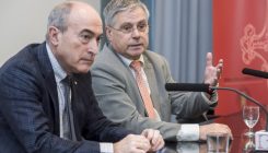 [:es]Fernando Carballo: “El médico que prescribe pseudoterapias no ejerce de médico”[:]