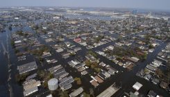 [:es]Ciclones tropicales más lentos provocarán mayores inundaciones[:]