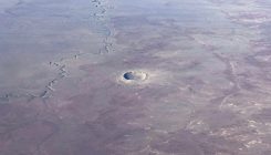 [:es]What Happened to Earth’s Ancient Craters? Scientists Seek Clues on the Moon’s Pocked Surface[:]