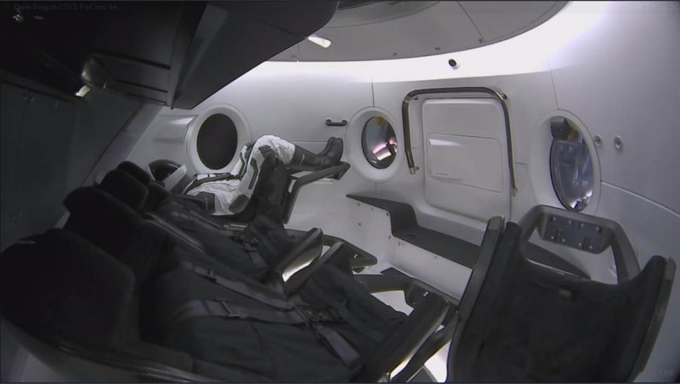 [:es]Meet Ripley, SpaceX’s Dummy Astronaut Riding on Crew Dragon Test Flight[:]