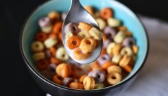 [:es]Ultra-Processed Foods Make Us Eat More, and It’s Not About Their Nutritional Makeup[:]