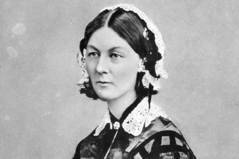 [:es]Florence Nightingale: la mujer que salvó a miles de militares sin pisar las trincheras[:]