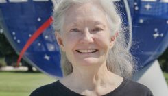 [:es]La ingeniera que ayudó a Neil Armstrong a regresar a la Tierra[:]