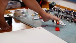[:es]What Painting With Your Feet Does to Your Brain[:]