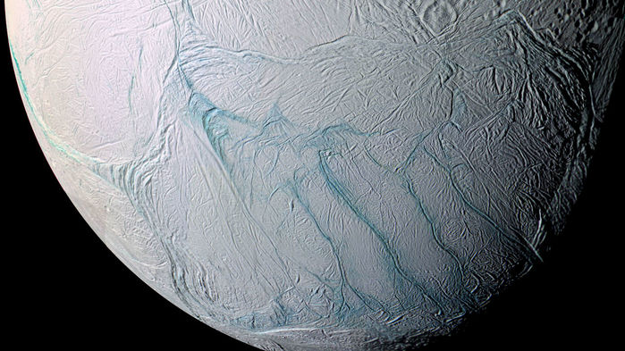 [:es]How Enceladus got its water-spewing tiger stripes[:]