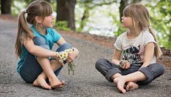 [:es]Gizakiok hitz egiteko behar ditugun bide neuronalak uste zena baino lehenago garatu zituzten primateek[:]