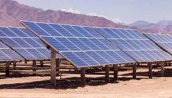 [:es]New solar panels suck water from air to cool themselves down[:]