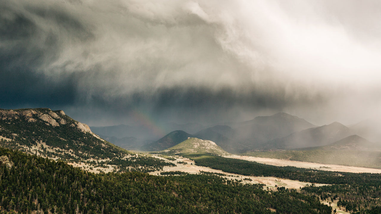 [:es]Plastic dust is blowing into U.S. national parks—more than 1000 tons each year[:]