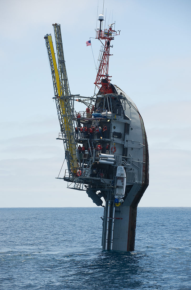 [:es]El «barco» que flota en vertical[:]