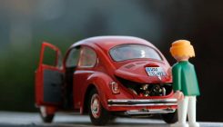 [:es]Autoak dira ozeanoetara iristen diren mikroplastikoen herenaren jatorria[:]
