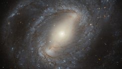 [:es]Partículas del tamaño de una galaxia: la materia oscura borrosa[:]