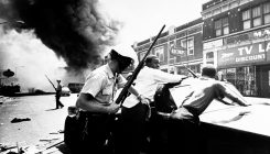 [:es]Scientists use big data to sway elections and predict riots — welcome to the 1960s[:]