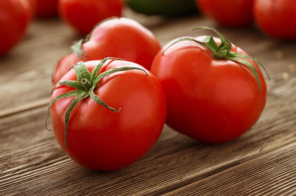 [:es]¿Y si la próxima vacuna consiste en comerse un tomate?[:]