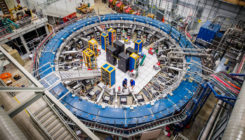 [:es]The cloak-and-dagger tale behind this year’s most anticipated result in particle physics[:]