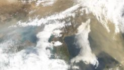 [:es] Dust on the Wind [:]