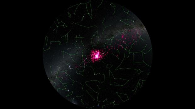 [:es]Algo invisible está destrozando el cúmulo de estrellas más cercano al Sol[:]