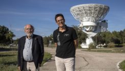 [:es]Dos premios Nobel observan un “planeta imposible” que se parece a la Tierra recién nacida[:]