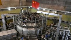 [:es]China enciende su ‘sol artificial’ a 70 millones de grados durante el tiempo récord de 1.056 segundos[:]