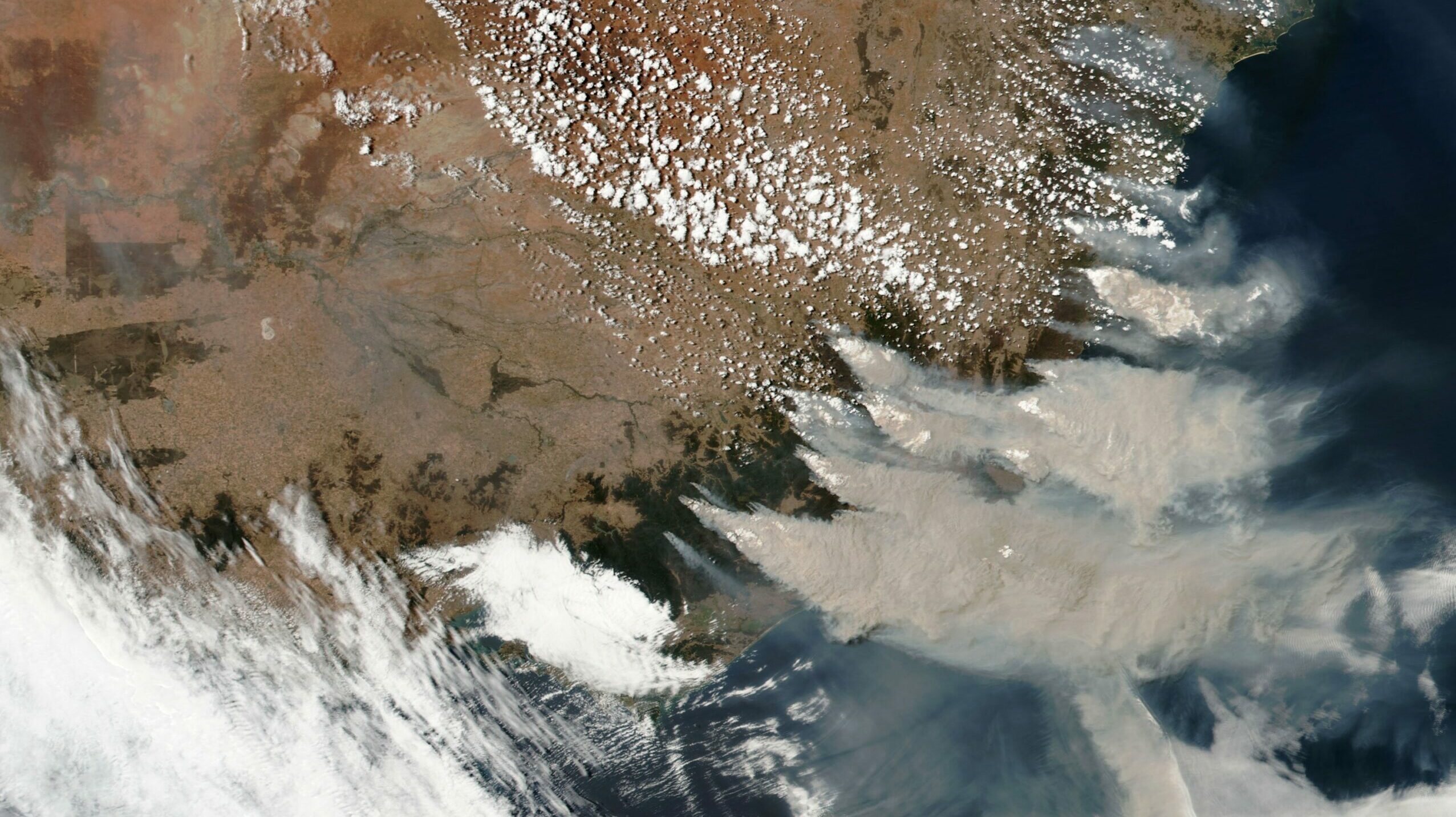 [:es] Los grandes incendios forestales de Australia amenazan la capa de ozono [:]