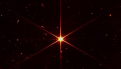 [:es]Esta es la primera imagen nítida y enfocada enviada por el telescopio espacial James Webb[:]