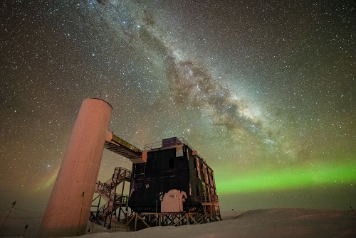 Un telescopio bajo el hielo de la Antártida detecta los primeros neutrinos galácticos