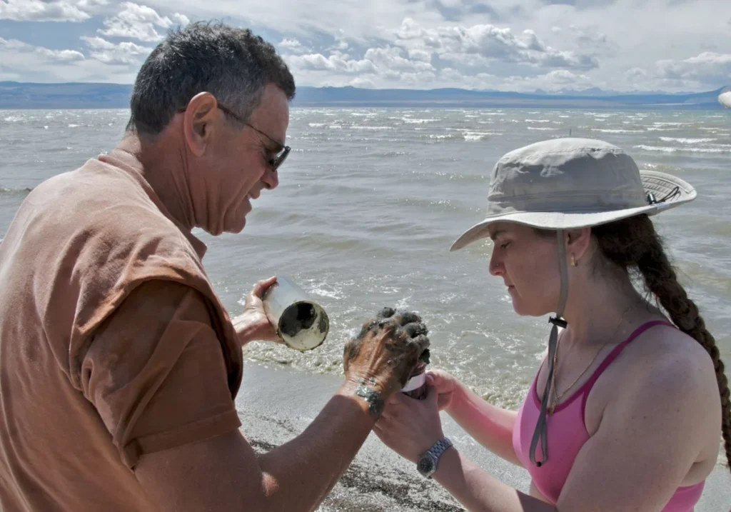 La revista ‘Science’ retira quince años después el polémico estudio de la forma de vida diferente