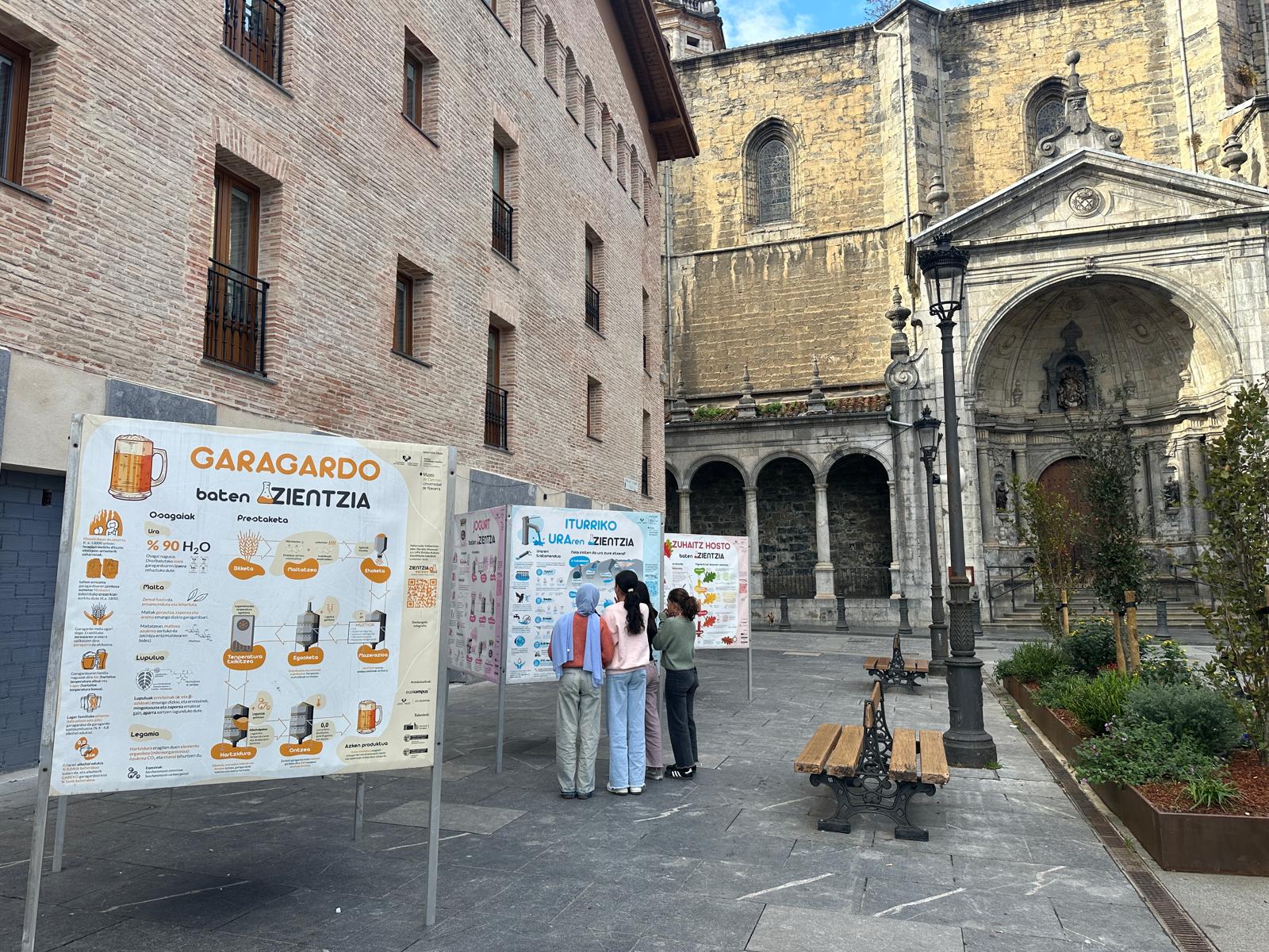 Zientzia Kalean erakusketa hartzen du Azkoitiak, eguneroko zientzia jendarteratzeko